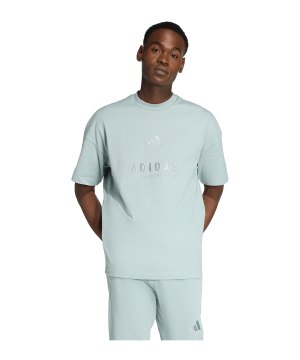 adidas-all-szn-embroidered-t-shirt-gruen-kc4656-lifestyle_front.png