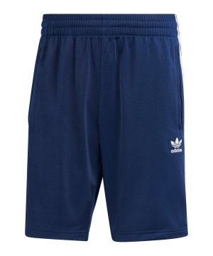 adidas-originals-firebird-short-blau-im9422-lifestyle_front.png