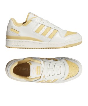 adidas-originals-forum-low-beige-ig3780-lifestyle_gallery.png