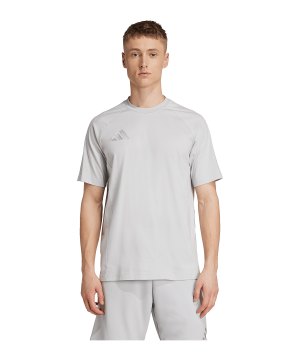 adidas-tiro-25-travel-trainingshirt-grau-jy5947-teamsport_front.png