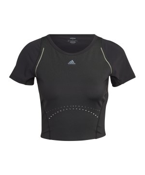 adidas-wtr-cropped-t-shirt-damen-schwarz-grau-hm8096-lifestyle_front.png
