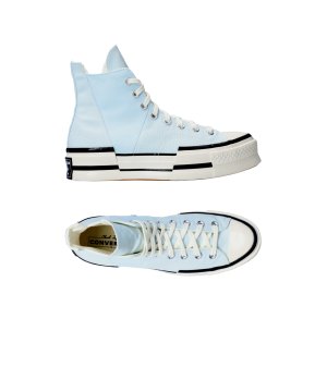 converse-chuck-70-plus-damen-blau-beige-weiss-f453-a03537c-lifestyle_gallery.png