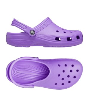 crocs-classic-clog-badelatsche-lila-f5aj-10001-lifestyle_gallery.png
