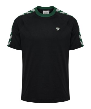 hummel-archive-loose-t-shirt-schwarz-f2129-225258-lifestyle_front.png