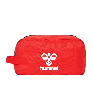 hummel-essential-kulturbeutel-rot-f3062-226319-lifestyle_front.png