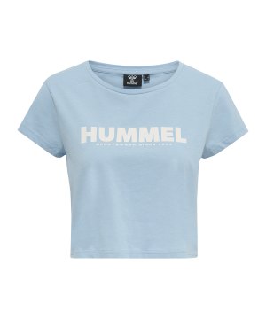 hummel-hmllegacy-cropped-t-shirt-damen-blau-f7165-212560-lifestyle_front.png