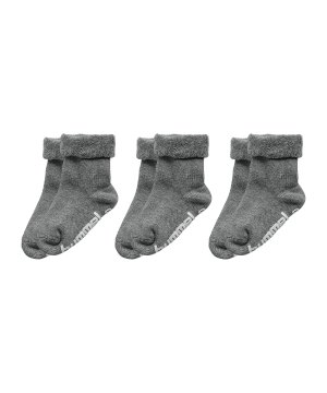 hummel-mini-non-slip-3-pack-socken-kids-grau-f2006-234047-lifestyle_front.png