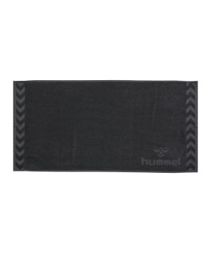 hummel-old-school-small-towel-handtuch-f1525-208804-equipment_front.png