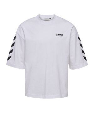 hummel-oversized-willy-sw-t-shirt-weiss-f9001-227561-lifestyle_front.png