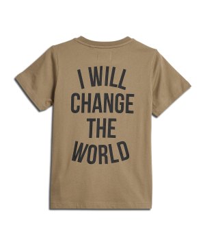 hummel-revolution-t-shirt-kids-braun-f8075-218084-lifestyle_front.png