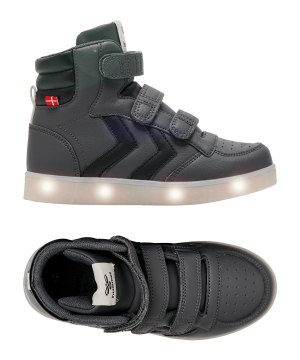 hummel-stadil-flash-sneaker-kids-grau-f1525-216437-lifestyle_gallery.png