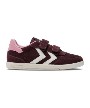 hummel-victory-suede-ii-sneaker-kids-rot-f3016-217833-lifestyle_right_out.png