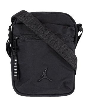 jordan-airborne-festival-tasche-kids-schwarz-f023-9a0631-lifestyle_front.png