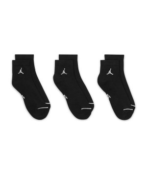 jordan-everyday-ankle-socken-3er-pack-schwarz-f010-dx9655-lifestyle_front.png
