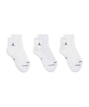 jordan-everyday-ankle-socken-3er-pack-weiss-f100-dx9655-lifestyle_front.png