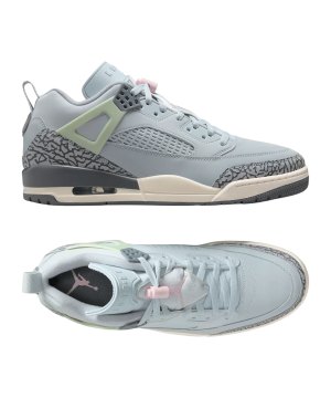 jordan-spizike-low-sneaker-blau-f401-fq1759-lifestyle_gallery.png