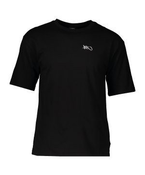 k1x-t-shirt-schwarz-kxm251-001-2-lifestyle_front.png