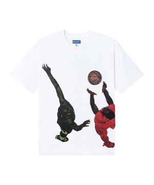 market-jump-ball-t-shirt-weiss-399001777-lifestyle_front.png