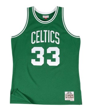 mitchell-and-ness-nba-bc-l-b-85-86-t-shirt-gruen-smjygs18142-bcekygn8-lifestyle_front.png
