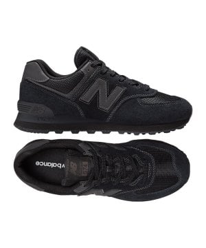 new-balance-574-core-sneaker-schwarz-ml574eve-lifestyle_gallery.png