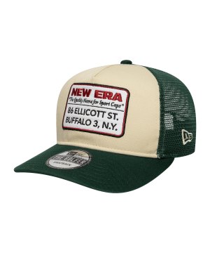 new-era-19twenty-trucker-cap-braun-f270-60691204-lifestyle_front.png