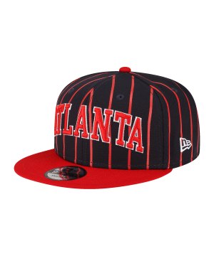 new-era-atlanta-braves-cityarch-cap-blau-60288336-lifestyle_front.png
