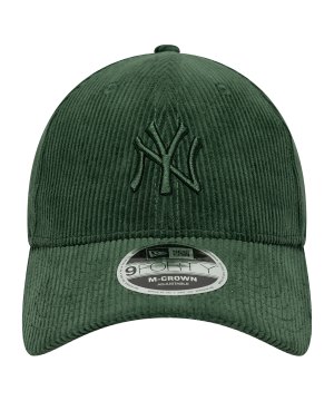 new-era-cord-9forty-mc-neyyan-cap-gruen-60771825-lifestyle_front.png