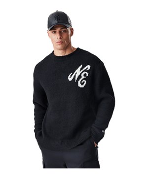 new-era-knit-sweatshirt-schwarz-f1-60758718-lifestyle_front.png