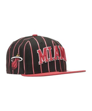 new-era-miami-heat-cityarch-schwarz-60288348-indoor-equipment_front.png