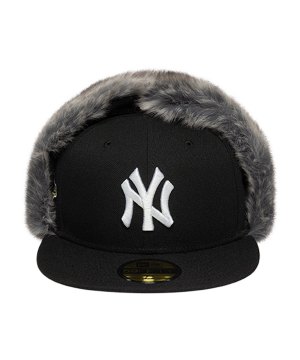new-era-mlb-59fifty-ny-yankees-dogear-cap-f1-60758931-lifestyle_front.png