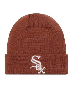 new-era-mlb-c-w-s-essential-beanie-muetze-braun-60424778-lifestyle_front.png