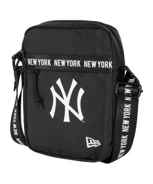 new-era-mlb-ny-yankees-strap-side-tasche-schwarz-60667097-lifestyle_front.png