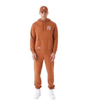 new-era-new-york-yankees-mlb-lge-os-hoody-braun-60435556-lifestyle_front.png
