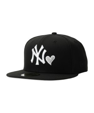 new-era-new-york-yankees-properties-cap-schwarz-70890506-lifestyle_front.png