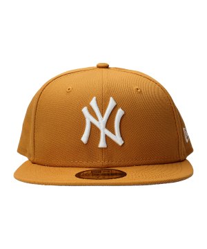 new-era-new-york-yankees-redub-cap-beige-70651307-lifestyle_front.png