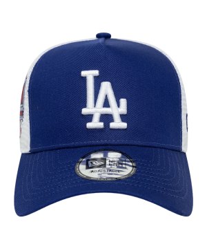 new-era-side-patch-trucker-losdod-cap-blau-f401-60667443-lifestyle_front.png