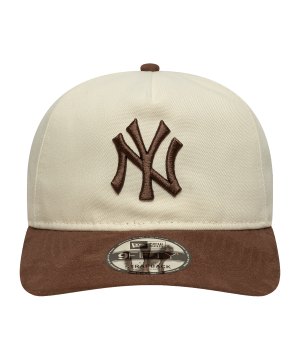new-era-suede-visor-9fifty-af-neyyan-cap-beige-60771819-lifestyle_front.png