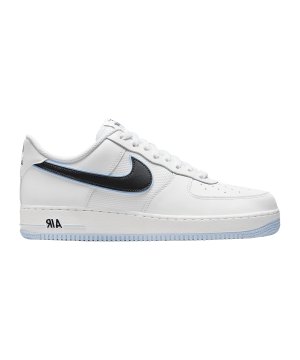 nike-air-force-1-'07-sneaker-weiss-f100-iq7593-lifestyle_right_out.png