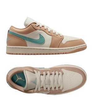 nike-air-jordan-1-low-sneaker-damen-braun-f130-dc0774-lifestyle_gallery.png