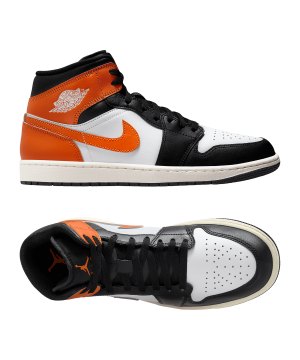 nike-air-jordan-1-low-sneaker-schwarz-f801-dq8426-lifestyle_gallery.png
