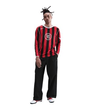 nike-club-heayweight-balloon-hose-schwarz-f010-hv1423-lifestyle_front.png