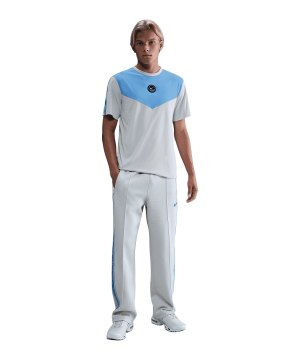 nike-dri-fit-t-shirt-schwarz-f025-ih4288-lifestyle_front.png