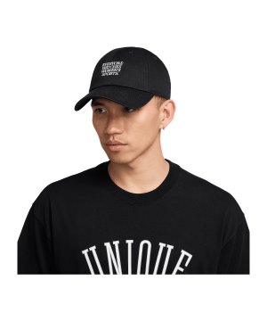 nike-everyone-watches-cap-schwarz-f010-if9620-equipment_front.png