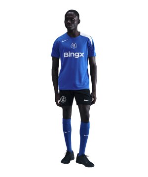 nike-fc-chelsea-london-strike-trainingshirt-f481-hm4143-fan-shop_front.png