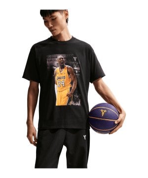 nike-kobe-bryant-m90-t-shirt-schwarz-f010-iq2374-indoor_front.png