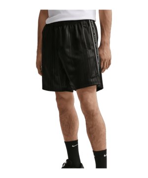 nike-nsw-club-short-schwarz-f011-ih4306-lifestyle_front.png