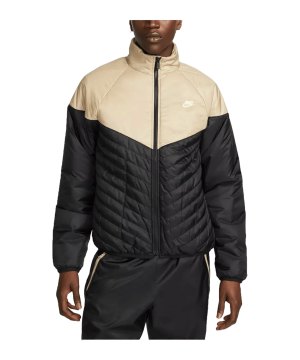 nike-storm-fit-puffer-windrunner-011-fb8195-lifestyle_front.png