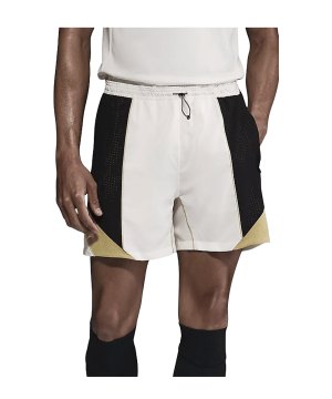 nike-strike-5in-short-beige-f110-hj4191-teamsport_front.png