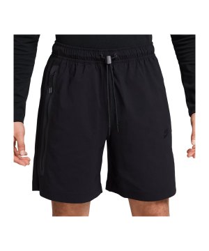 nike-tech-sweatshort-schwarz-f010-hq0470-lifestyle_front.png