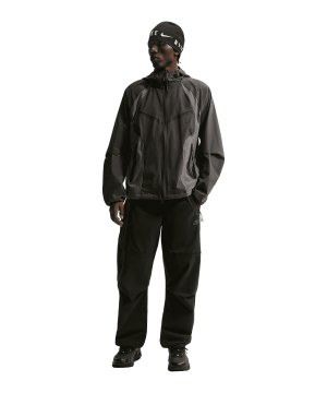 nike-tech-woven-trainingshose-schwarz-f010-iu6966-lifestyle_front.png